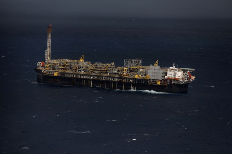 &copy; Reuters. Plataforma de petróleo da Petrobras na Bacia de Santos, no Rio de Janeiro
REUTERS/Pilar Olivares